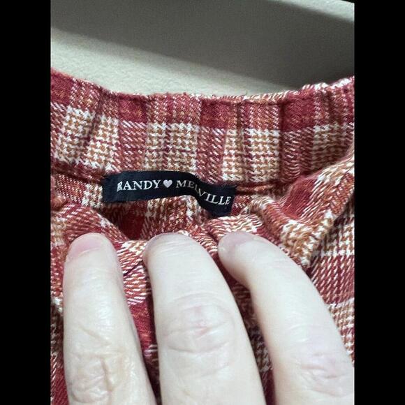 Brandy Melville Plaid Pants MEASURED Burgundy 25 x 29.5" - Picture 4 of 4